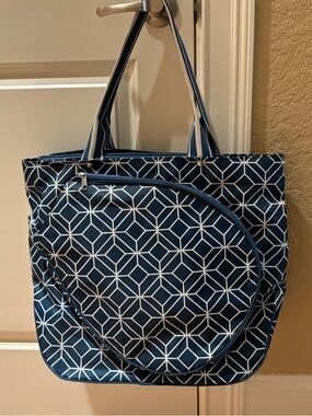 All For Color Navy Blue and White Geometric Tote with Front Zip Pocket